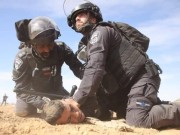 إسرائيل تشن حرب اعتقالات ضد شبان وأطفال النقب فجر اليوم