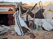 هدنة بطعم الموت.. رافعات إسرائيلية تحاصر النازحين بالنار