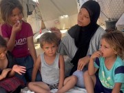 فوق الركام وبين الجثامين.. إسلام المصري وأطفالها يواجهون خطر القوارض والثعابين